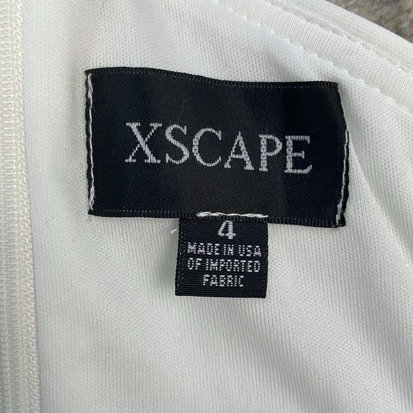 NWT Xscape One Shoulder Ruffle Scuba Crepe Gown White Wedding Sz 4 - Picture 7 of 14